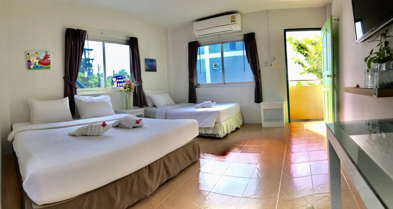 J.Holiday Inn Krabi Exterior photo